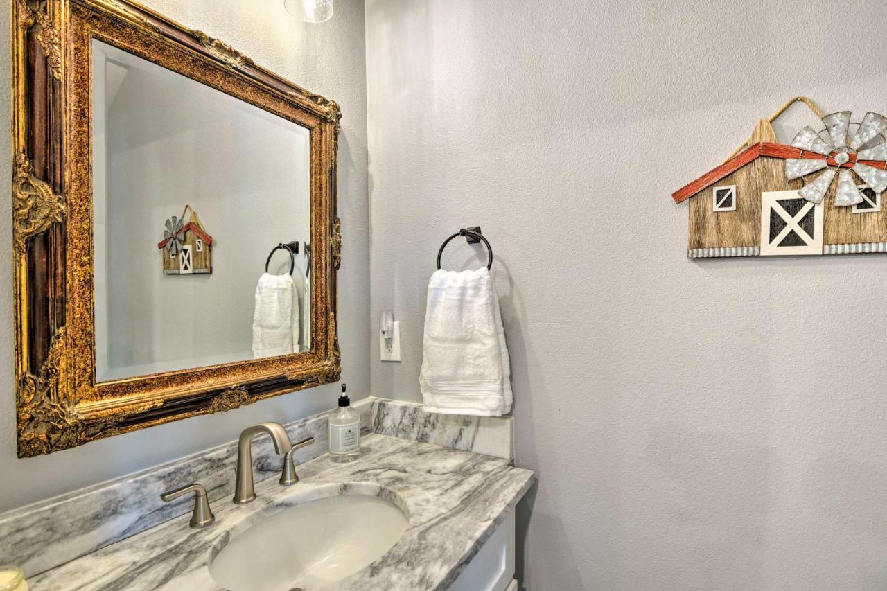 Granbury Home With Hot Tub And Furnished Patio! Экстерьер фото