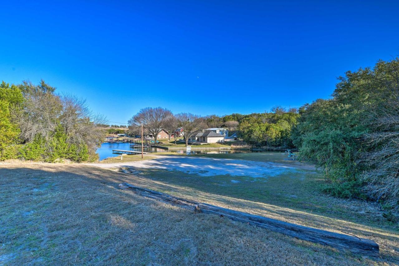 Granbury Home With Hot Tub And Furnished Patio! Экстерьер фото