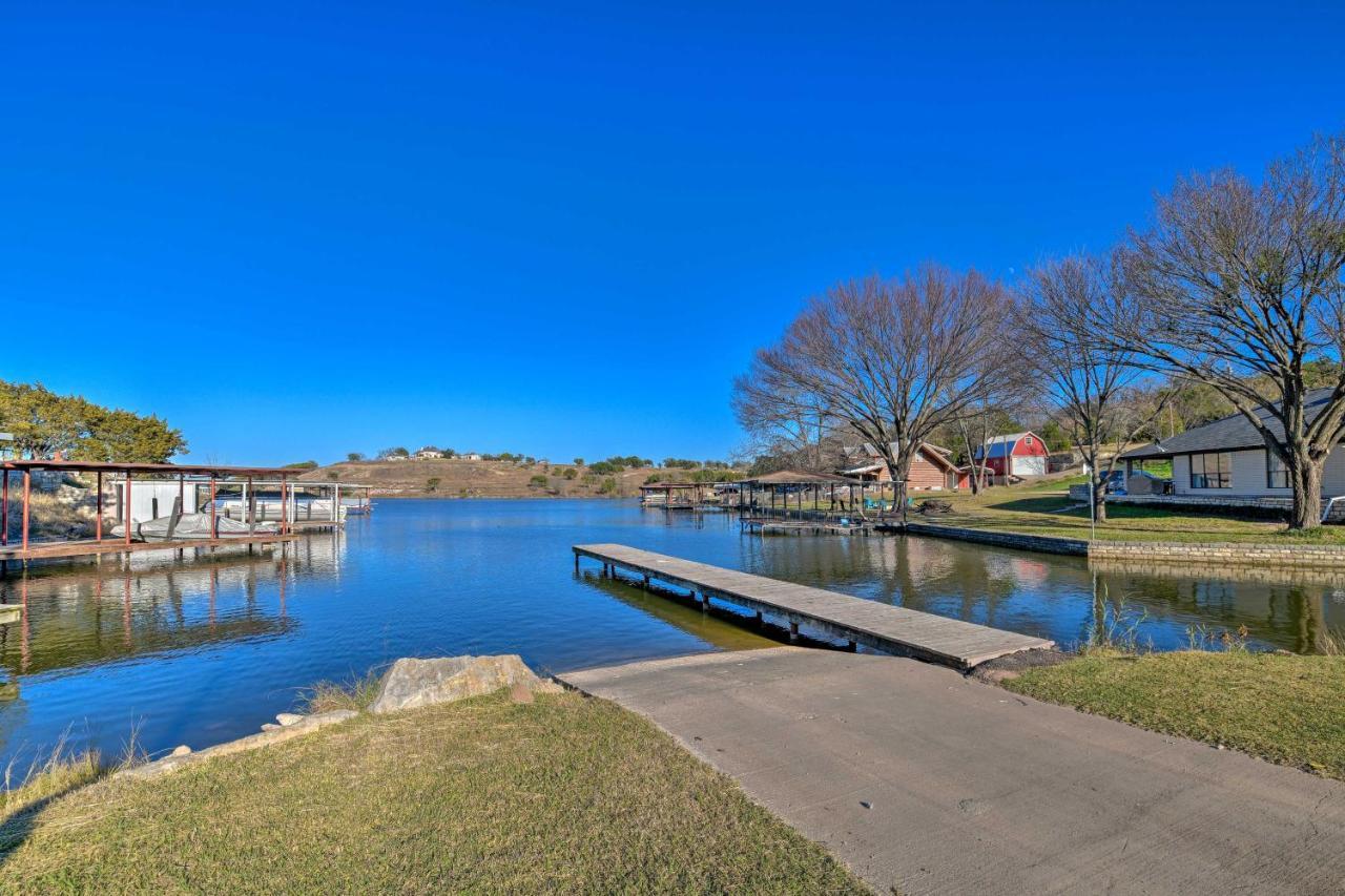 Granbury Home With Hot Tub And Furnished Patio! Экстерьер фото